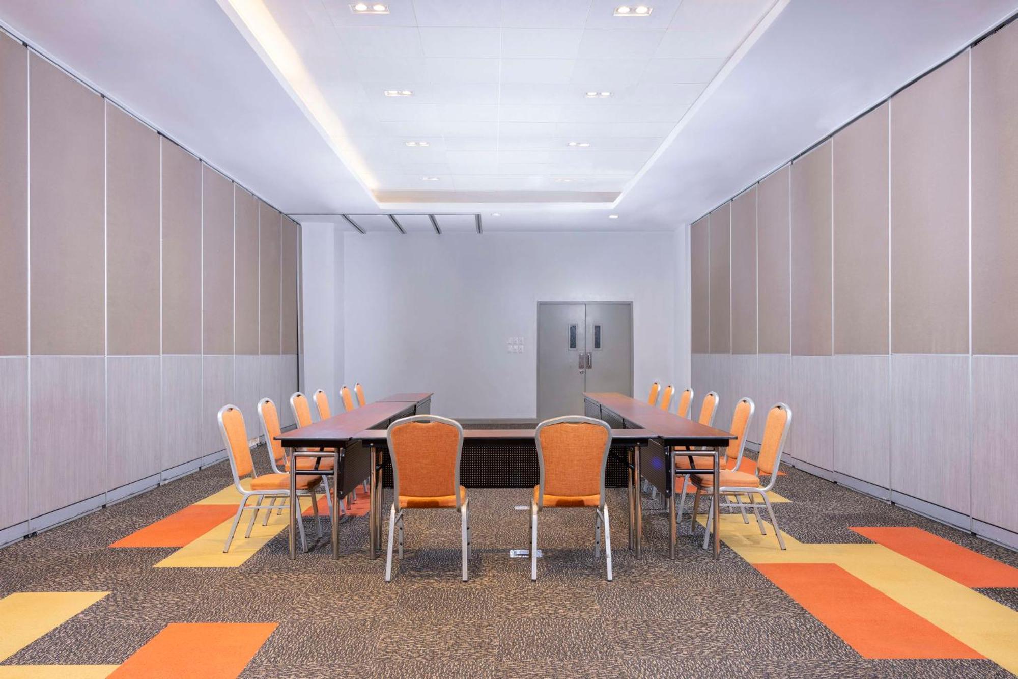 Park Inn By Radisson Iloilo Luaran gambar